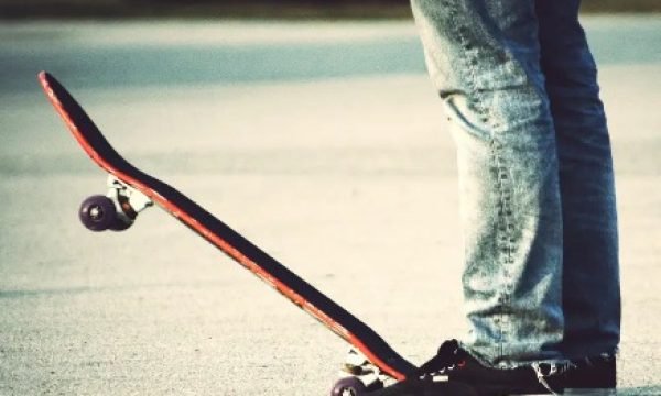 Rayssa Leal vence primeira etapa do circuito mundial de skate