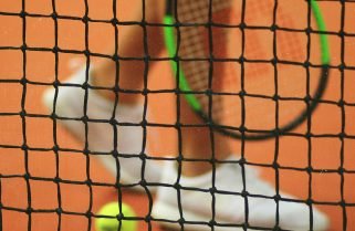 João Fonseca vai à 1ª semi de ATP 500 após abandono de rival no 3º set