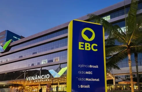 Sindicato pede ao TSE ingresso em ação da EBC contra remoção do acervo