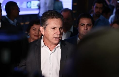 Governador sugere lei para proibir aumento de impostos no país