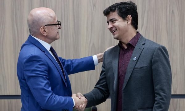 Juliano Melo assume Secretaria de Saúde com missão de fortalecer programa Fila Zero e ampliar centros de diagnóstico