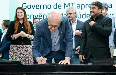 Parceria entre Governo e municípios do Vale do Teles Pires e Portal da Amazônia: “Visão dessa gestão nos ajuda a planejar as obras”, afirma prefeito