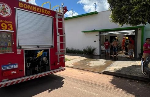 Corpo de Bombeiros combate princípio de incêndio em usina fotovoltaica