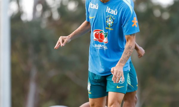 Mauro Júnior festeja 1ª chance na Seleção Principal: “Sentimento que não cabe em mim”