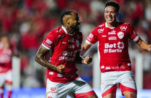 Vila Nova é o novo líder da Série B, após cinco rodadas, seguido pelo Fortaleza